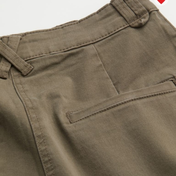 ⛔SOLD⛔🆕️ NWT H&M Cargo Pants in 'Dark Khaki Green' - Picture 8 of 14